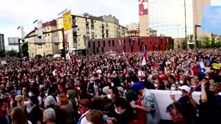 Thousands rally in Slovenia for snap elections