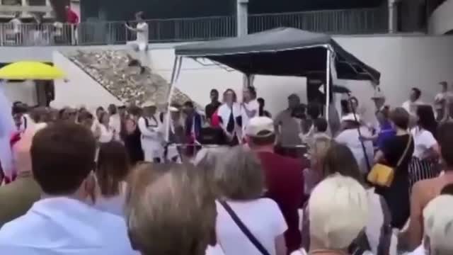CETTE INFIRMIÈRE DÉMONTE LA MACHINERIE MACABRE DES ÉLITES SATANISTES !!!