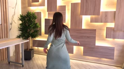 Twerk in dress 080 