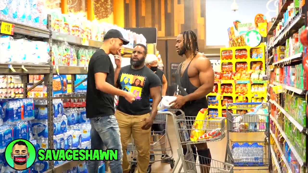 watch this muscle man prank video-hilarious