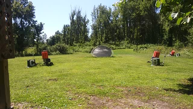 Trampoline sporying clays