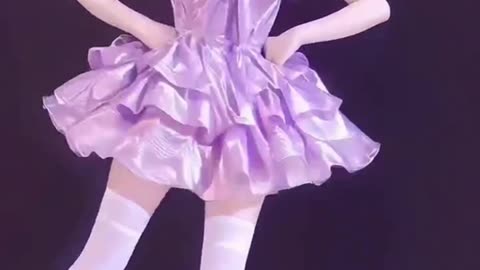 girl dancing