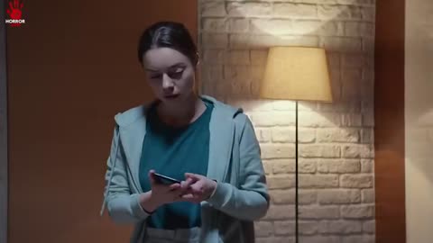 boy uploaded n**de photo of girl || HORROR THRILLER MOVIE EXPLAIN IN HINDI