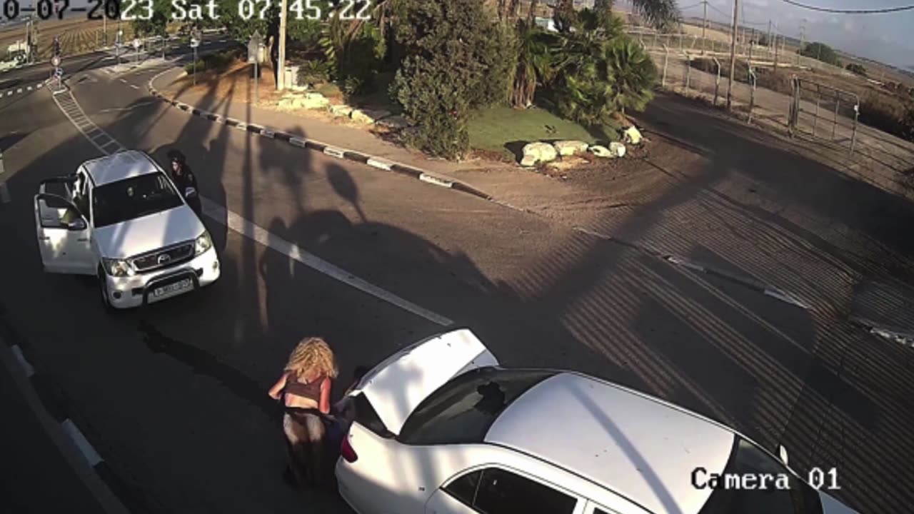 y2mChilling video captures Israeli women dodging bullets as local forces confront Hamas terrorists