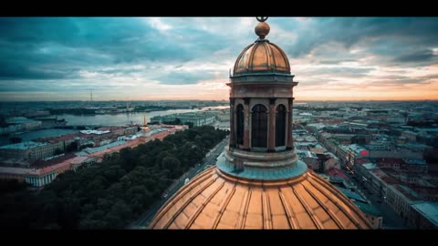 Saint-Petersburg day, night and at any time of the year is a hymn to the great city!
