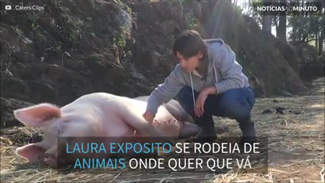 Será esta viajante a personificação do Dr. Dolittle?