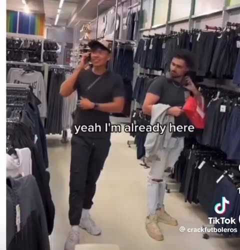 Uncensored USA 🇺🇸 @CarlosSimancas This can’t be real 🤣🤣🤣