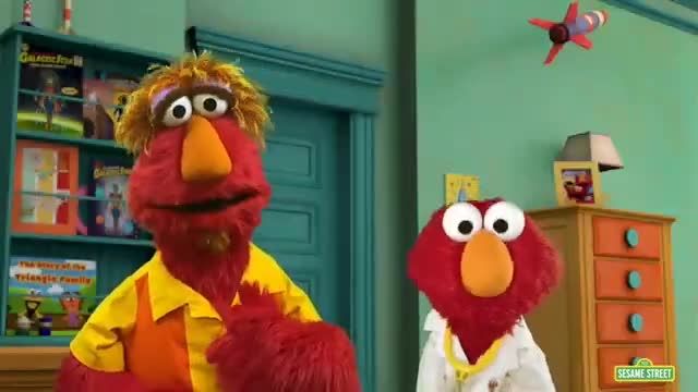 Elmo sells out to the vax industry too