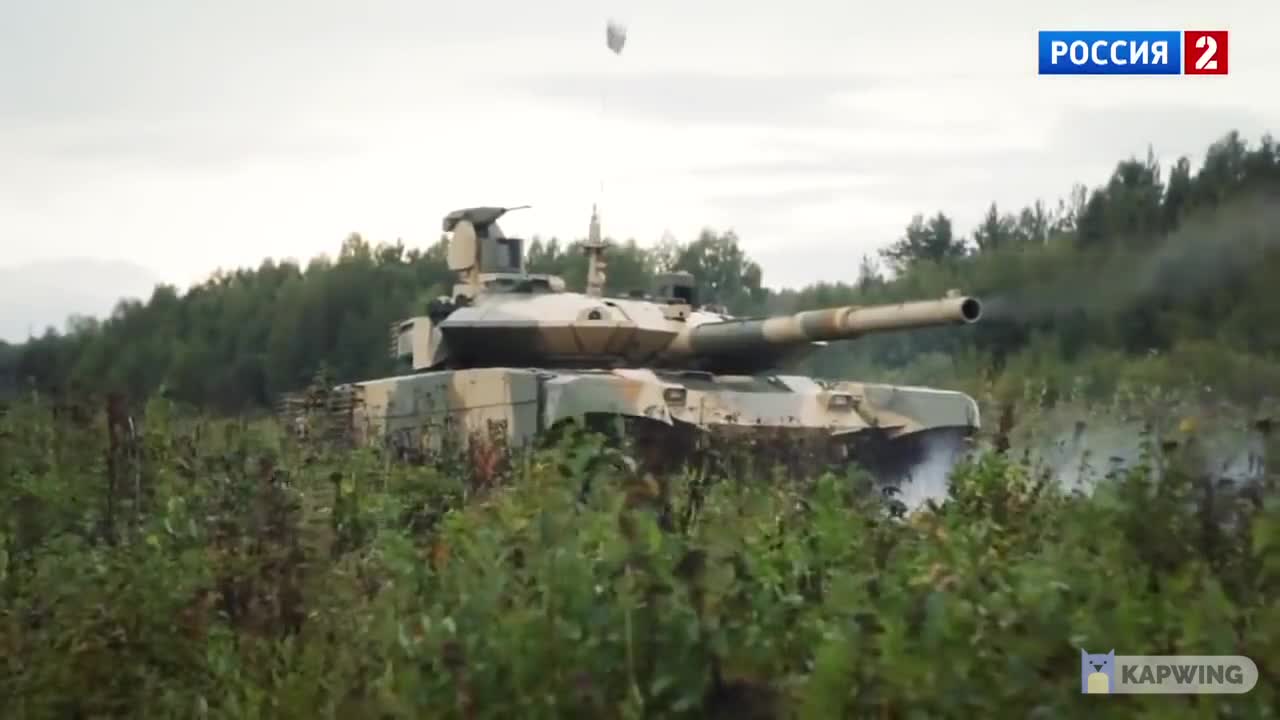 Russian T-90MS on move live firing