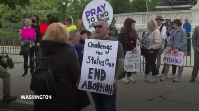 US Supreme Court overturns Roe versus Wade; states can ban abortion