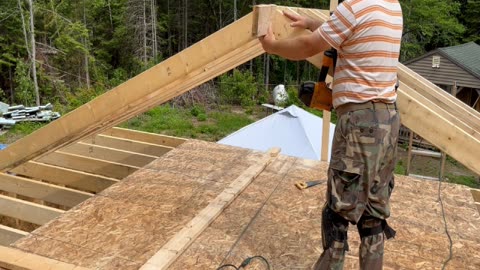 Building The Shed- Rafters. Pt 1