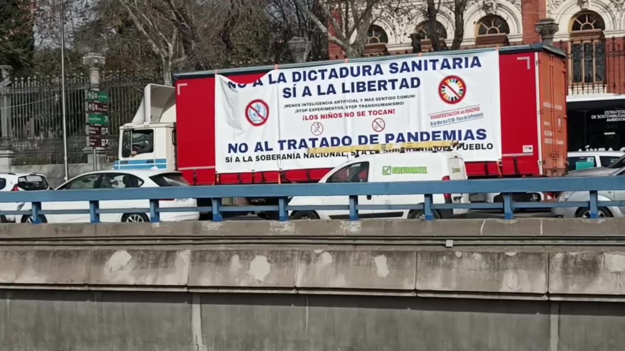 El camión disidente frente al Ministerio de Agricultura 2.