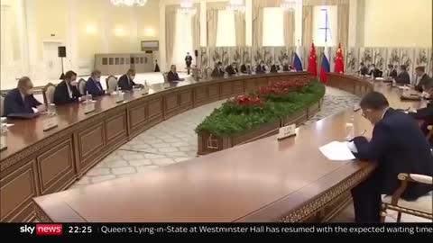 Putin want to end ukarane we ass soon ass possbile