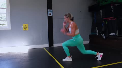 8 Hybrid HIIT Exercises You Can Do Anywhere