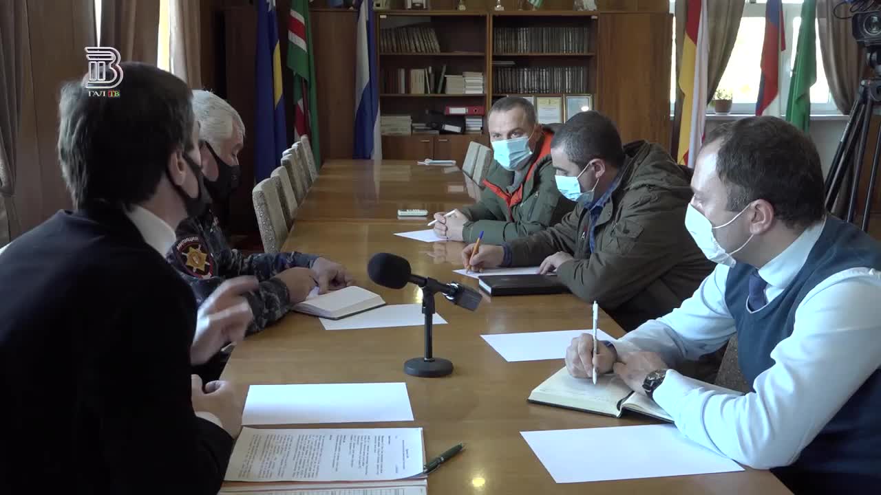 В Гали оперативный штаб провел совещание по борьбе с коронавирусом