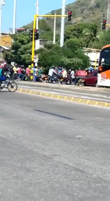 Bloqueo de mototaxistas en Bazurto