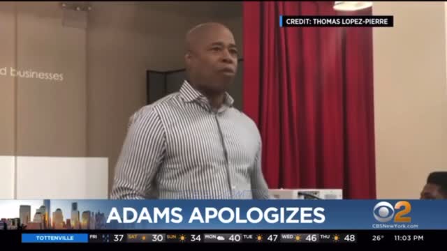 New York mayor Adams eats crackers