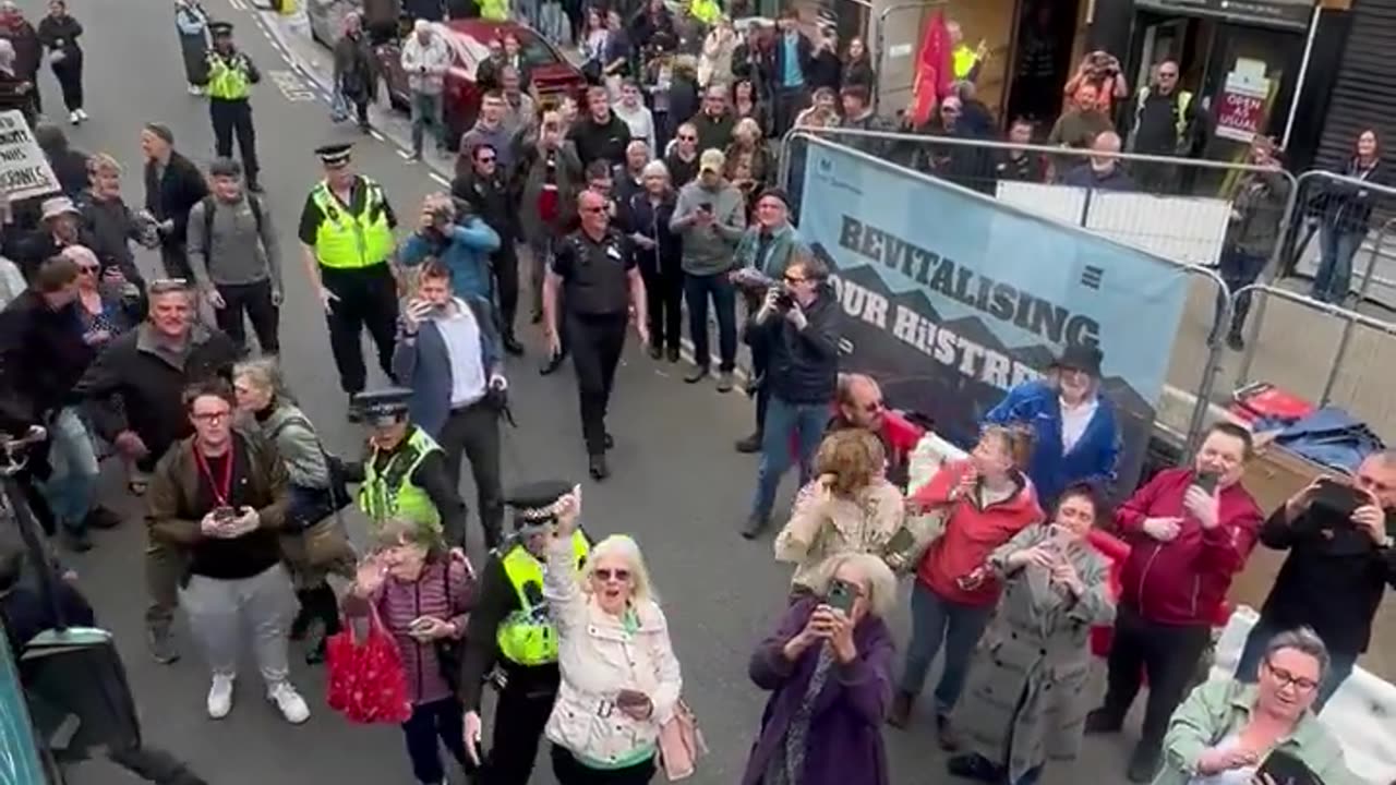 England, Farage and Reform supporters are getting attacked by rock throwers.