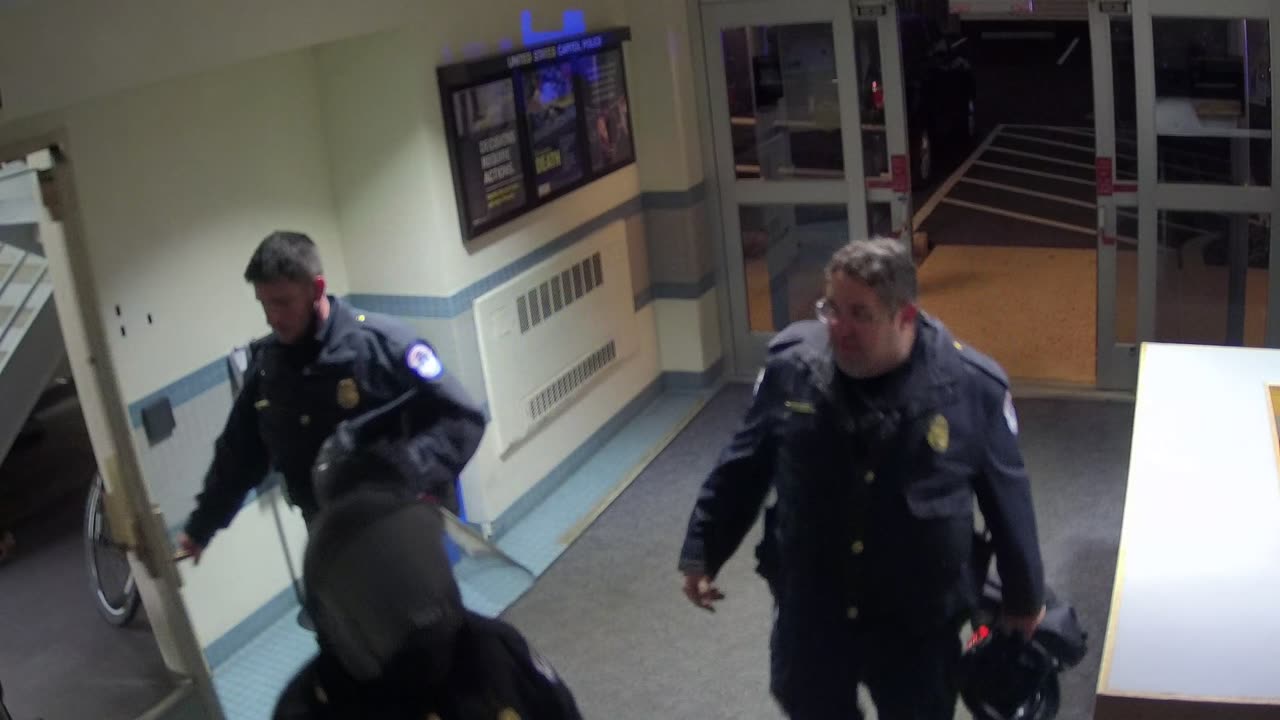 1662HQOB01WestDoor_2021-01-06_18h45min13s900ms.mp4