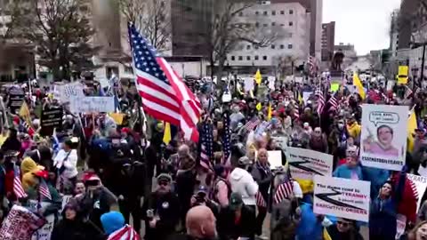 PATRIOT canada truckers rally for mandate of covid.