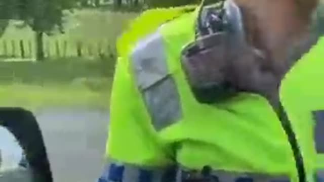 Australia: Routine traffic stop is an arrest for breach of fake pandemic covid rules!