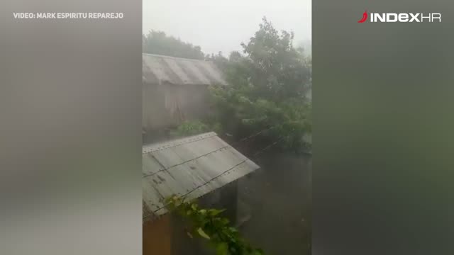 Supertajfun ubio 25 ljudi na Filipinima