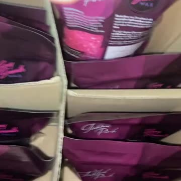 Unlocking Beauty Secrets: Cherokee Lynn Unboxes Sexy Smooth Tickled Pink Wax Delight!