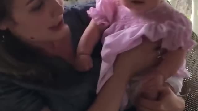 Baby attack with kisses - Very Funny