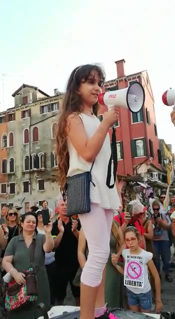 24 luglio 2021 - VENEZIA: parla una bambina