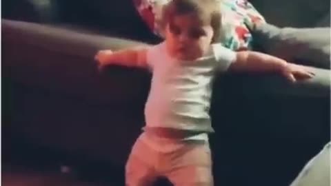 Baby funny moment 007