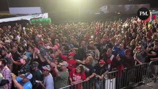 Audience Beautifully Sings Star-Spangled Banner During Trump Speech