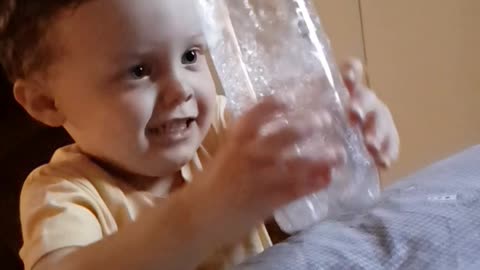 Little kid Water slmow motivon