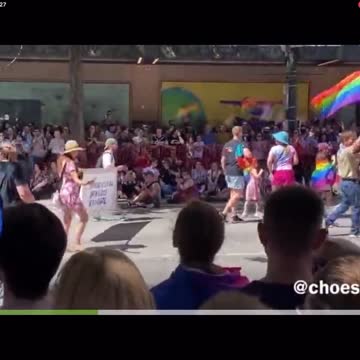 Boy Scouts Marching In Seattle Pride Parade....Parents? REALLY! 🤦🏻