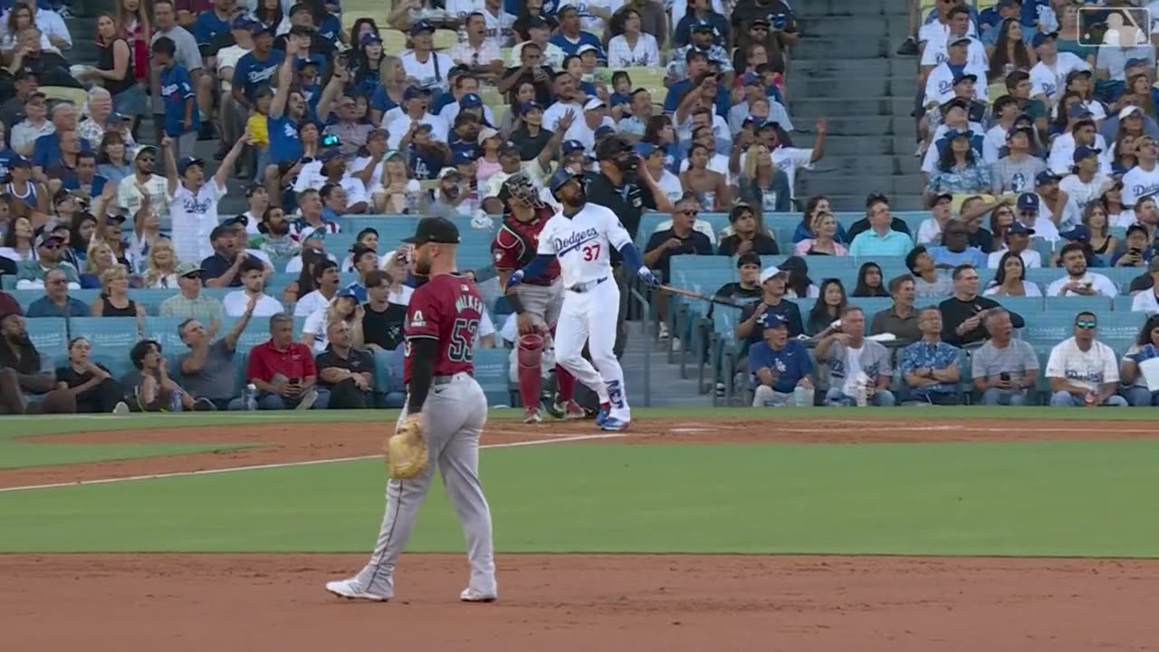 MLB Freddie Freeman & Teoscar Hernández go back-to-back