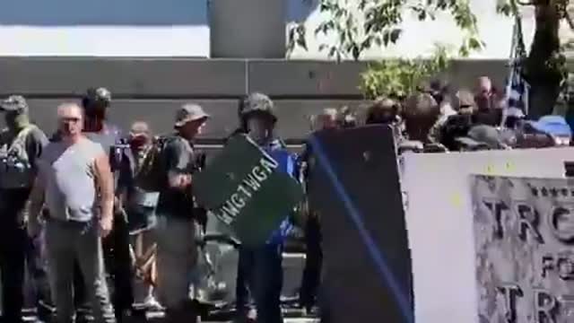 BLM & Antifa Riots 2020 - 2020-08-22-21-13-12-Portland.mp4