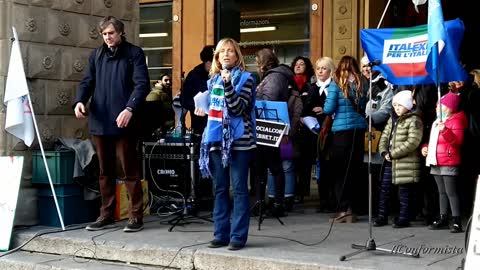 BOLOGNA - LA PIAZZA DELLE BANDIERE - 12 febbraio 2022 - Intervento di MIA GANDINI