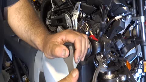 Lidlox Helmet Lock Installation on a Yamaha FZ09