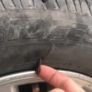 I had a slow leak in her tire. I find this leak ...