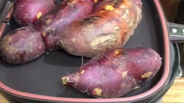 Sweet potatoes on oil stove