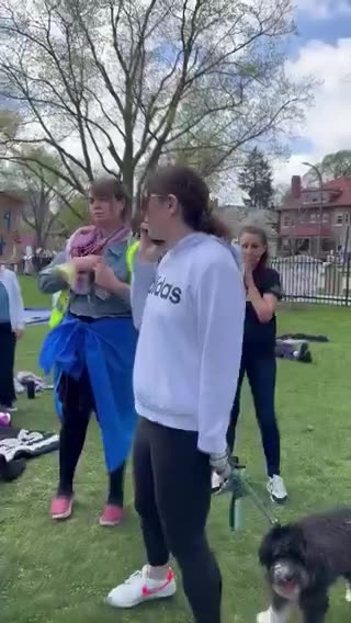 Jewish woman stands in the middle of peaceful protestors and calls the police.🤪😡