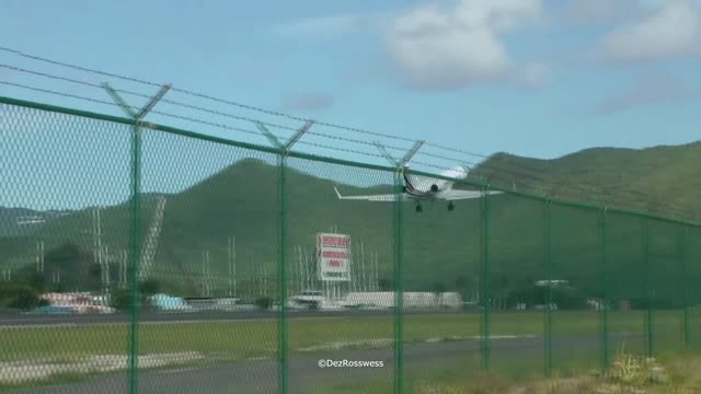 Smokin' Gulfstream IV