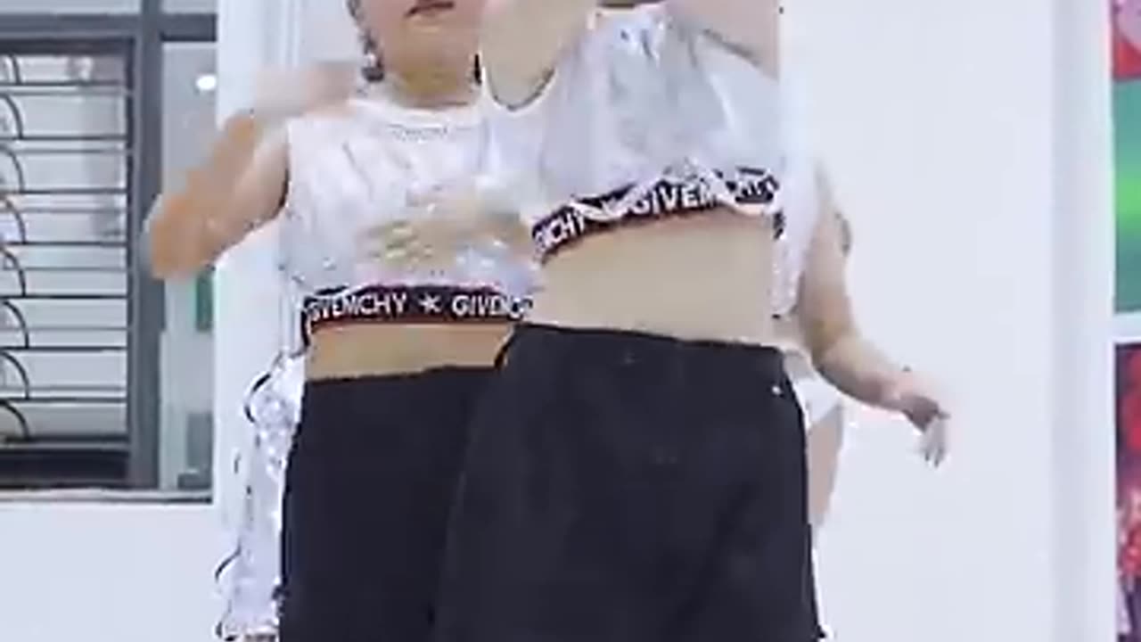 Battle Trend Tiktok các lớp học -VHunter Kids (part 5) _ Cuộc chiến Tiktok #vhunter #dance #tiktok