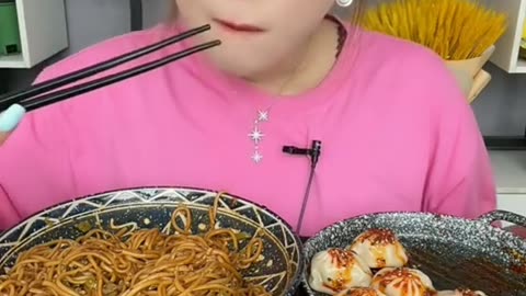 Chinese nnodles and chicken recipe eating