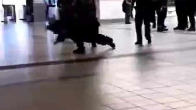Melbourne Nazi Cop Brutally Slams Innocent Man Into Floor at Flinders Street station