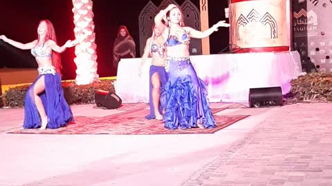 Amazing belly dance