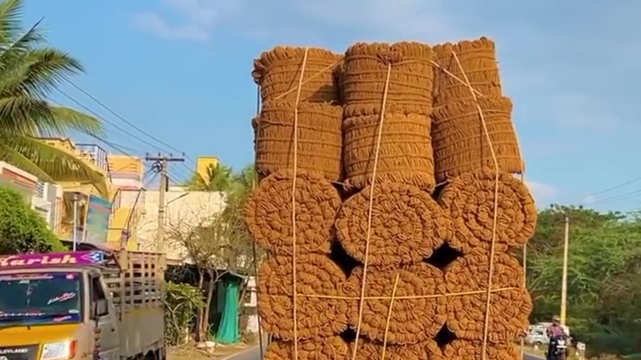 Rope manufacturing of coconut raw amazing work