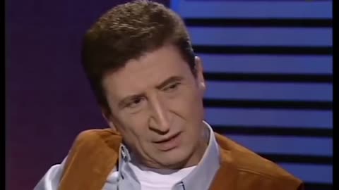 Ο Χάρρυ Κλυνν το 1994 προβλέπει τα πάντα για πολιτικούς, Σκόπια και Euro 2004