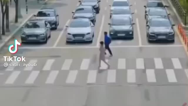 Sabri Virals ' secret kindness '