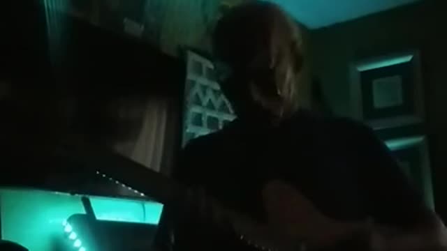 wind cries mary intro using mustang lt25