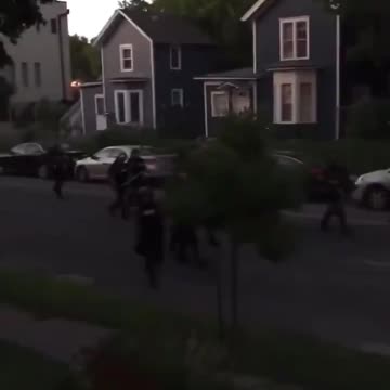 Walz’ ordering police to shoot paintballs at peaceful residents